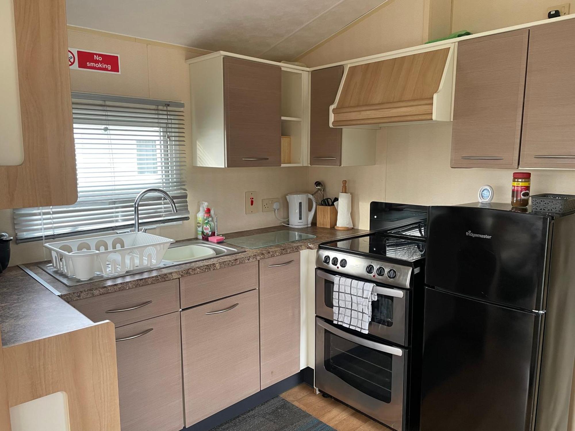 Cosy 3 Bedroom Caravan, South Cerney Exterior foto